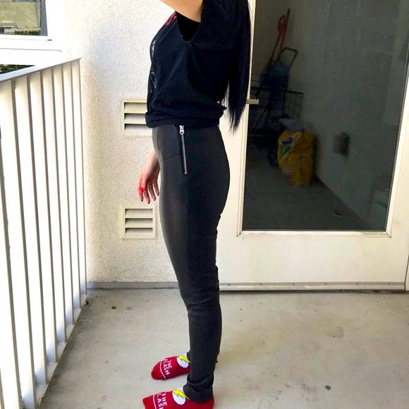 Topshop faux leather stretchy skinny jeans. Size US 2. - Picture 4 of 8